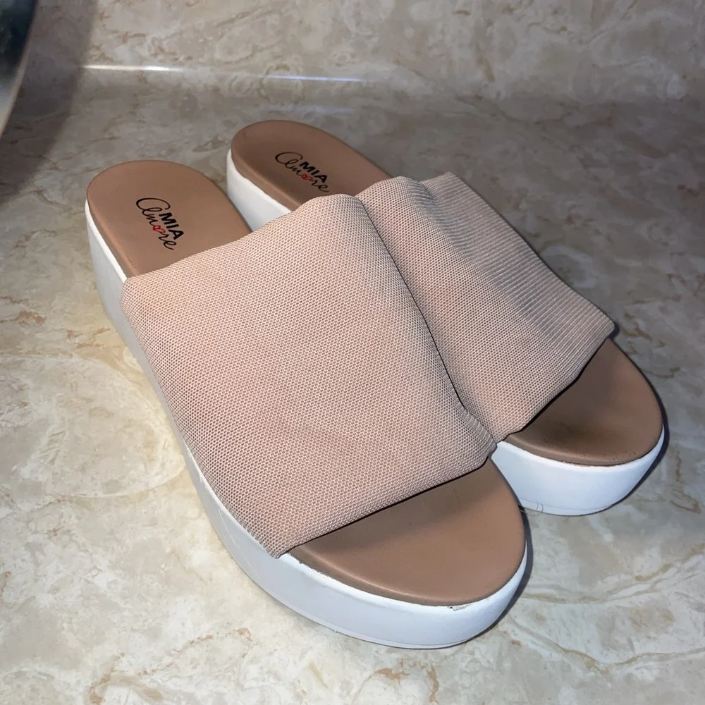Nude and White platform Slides Elastic Fabric‎ Upper 8M Womens